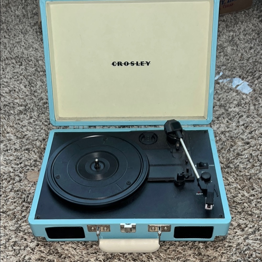Crosley Blue Portable Turntable